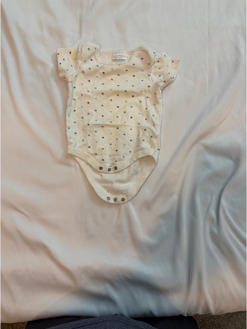 Tres Beau et Belle Baby One piece 6-9 Months Star Print Cotton